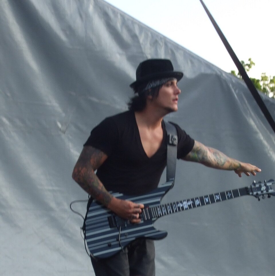 Synyster Gates